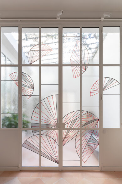 Verrière d&rsquo;atelier aux éventails