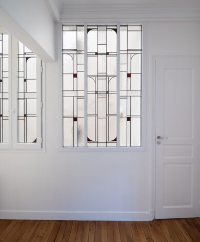Stained-glass wall rue Michel Ange